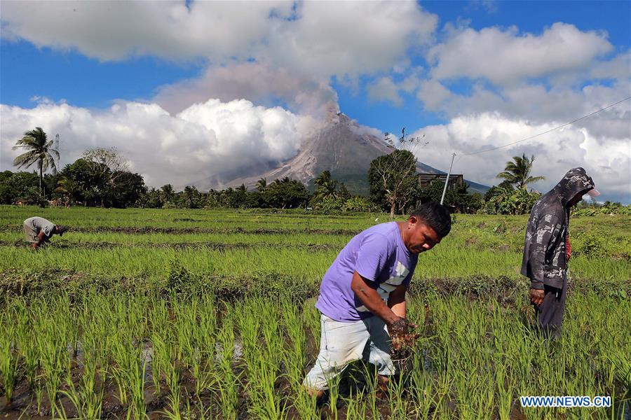 THE PHILIPPINES-ALBAY-MAYON VOLCANO-ERUPTION