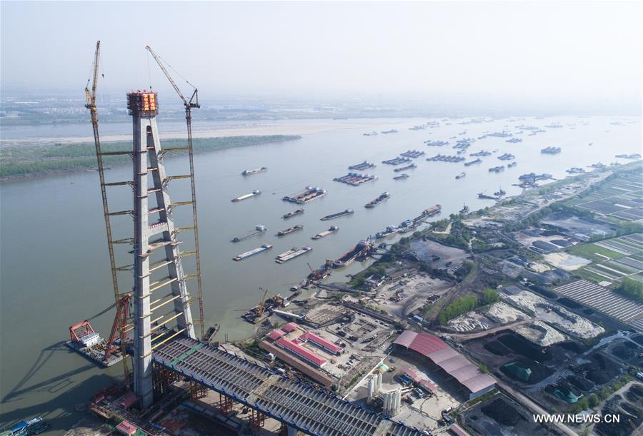 CHINA-WUHAN-YANGTZE RIVER BRIDGE-TOWER (CN)