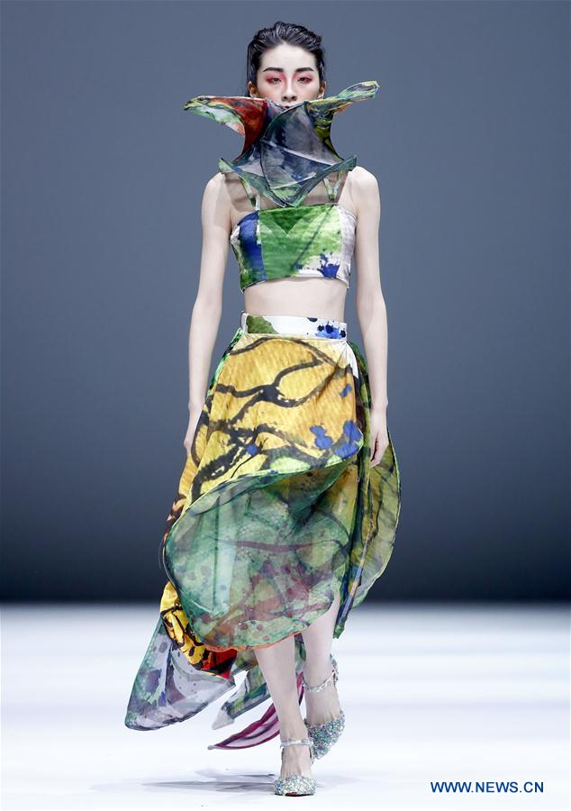 CHINA-BEIJING-GRADUATE FASHION WEEK (CN)