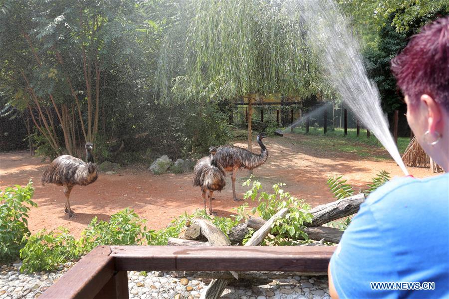 CROATIA-ZAGREB-HEAT WAVE-ZOO