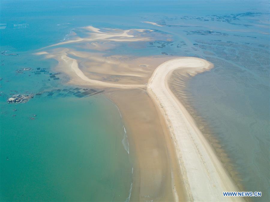 CHINA-FUJIAN-JINJIANG-COAST-LANDSCAPE-SANDBAR (CN)