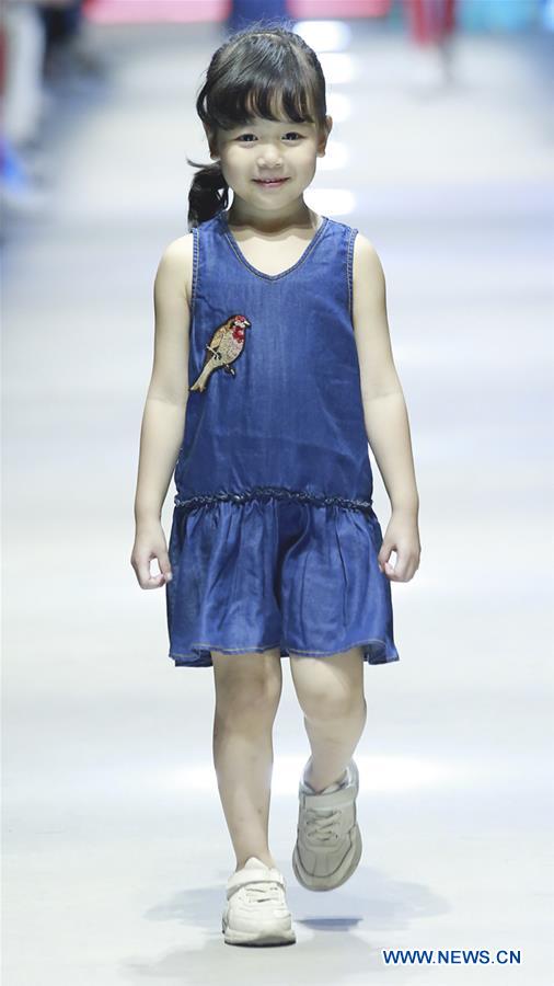 CHINA-SHANGHAI-FASHION WEEK-CHILDREN (CN)