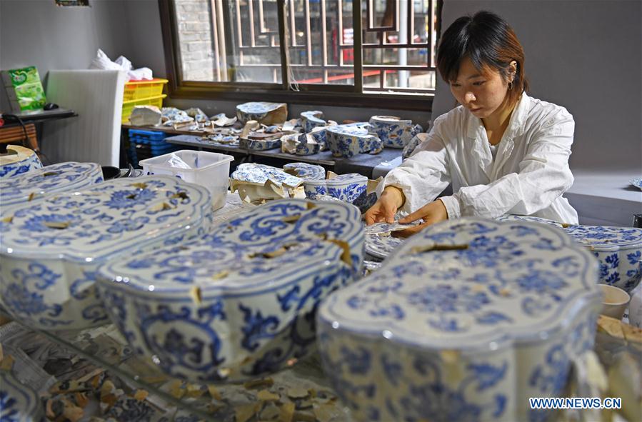 CHINA-JIANGXI-JINGDEZHEN-PORCELAIN-RESTORATION (CN)