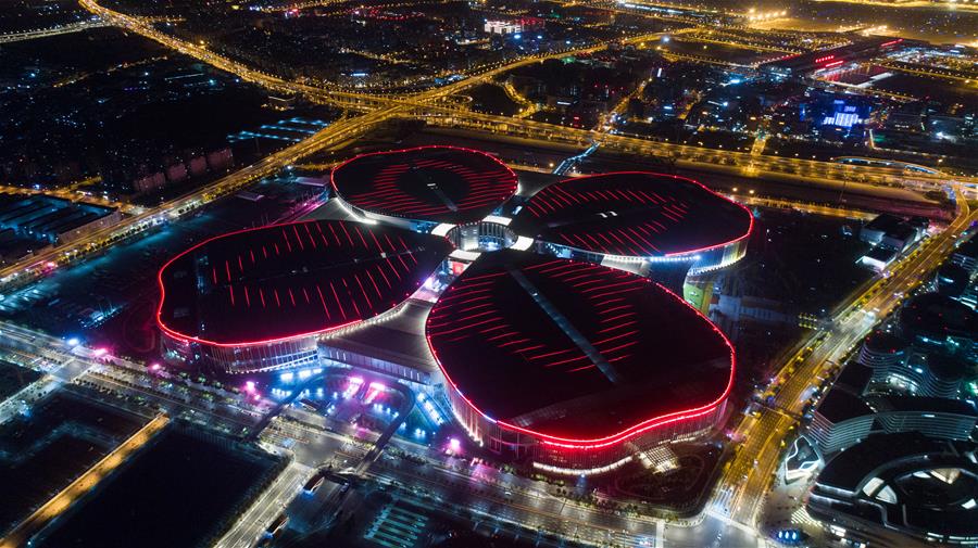 Xinhua Headlines: China ready to host world's 1st import expo