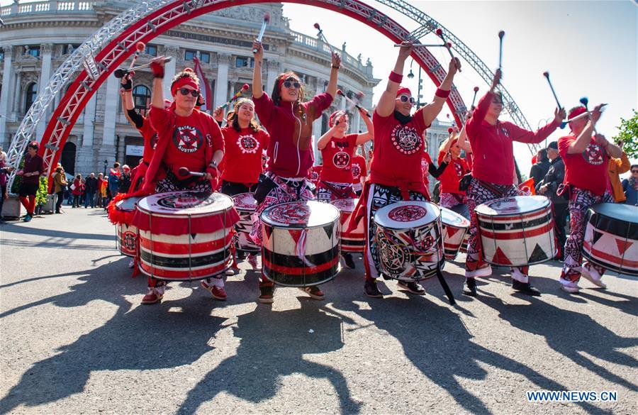 AUSTRIA-VIENNA-MAY 1ST-PARADE