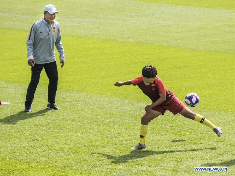 (SP)FRANCE-FABREGUES-2019 FIFA WOMEN'S WORLD CUP-ROUND OF 16-CHINA-TRAINING SESSION