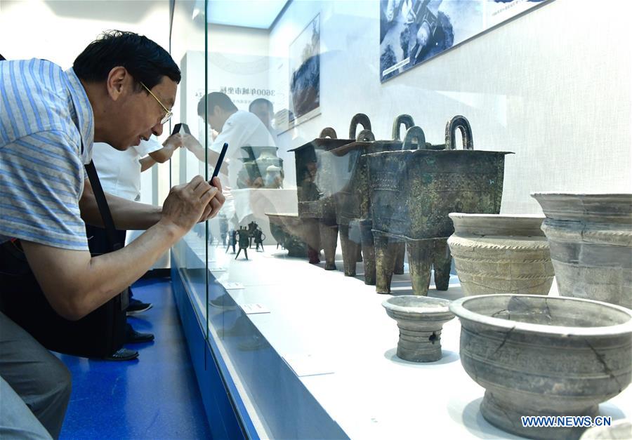 CHINA-HENAN-MUSEUM-EXHIBITION (CN)