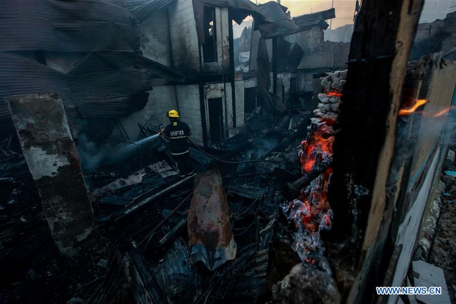 PHILIPPINES-MANILA-RESIDENTIAL AREA-FIRE