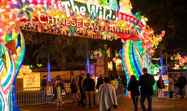 Chinese lantern festival held in Los Angeles