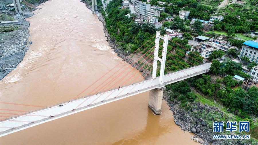 （壮丽70年·奋斗新时代——记者再走长征路·图文互动）（8）七天七夜，惊心动魄——皎平渡口永不消失的红色记忆