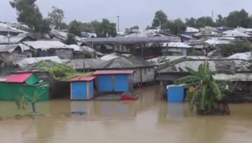 天灾！暴雨倾盆 孟加拉国难民村30万人被困