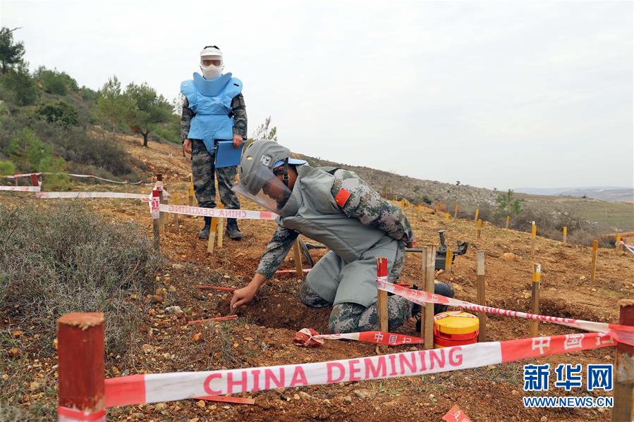 （国际·图文互动）（3）通讯：“中国军人扫雷一如既往专业和敬业！”——记中国赴黎维和部队完成“蓝线”3个雷场清排任务